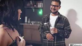 Creepy Repairman Fucks Divorced Mature - Sovereign Syre