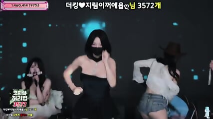 K girls live 19