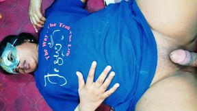 I released my cream in the tight pussy of Indian Bhabhi and made her suck my black thick penis by putting it in her mouth.