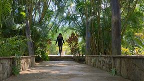 The punishment of the lazy slave by Katherine in black Berlin Boots