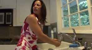 Seduced very sexy mature woman.