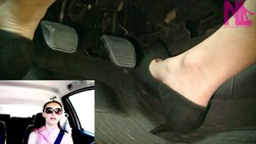 Soft Driving in Suede Black Louboutins