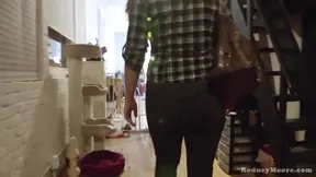 Cheerleader wants pics ends up licking cum off plate