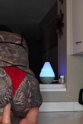 Oil Foot Rub &amp; Footjob, Blowjob