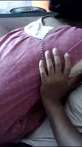 Spectacular moment from &quot;Indian house wife lips kissing dd&quot;