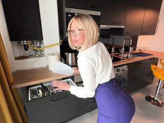 This babe didn't give me the apartment, but I came on her glasses