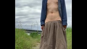 女装まゆ河原で全裸