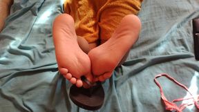 Busty brunette loves getting her feet worshipped