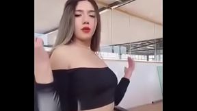 Upskirt tiktokera