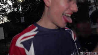 Rajua seksiä suihinotto, rajun seksiä, ilman satulaa – amatööri nuori teini homo lutkat, iso kulli perseeseen paneskeltu