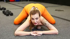 Gym routine gets interrupted when her fucking trainer decides to stretch her tight pussy instead