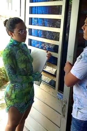 This Bitch Wants the Job and I Put Her to Suckle for Him.