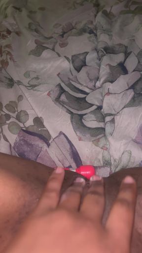 Watch me play with my fat black pussy