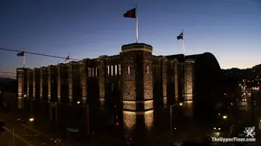 Curvy artist plays with her skilled toys and gets creampied