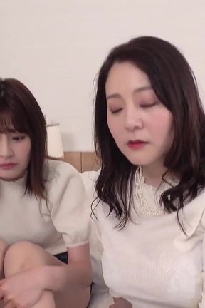 Asian Angel 21895