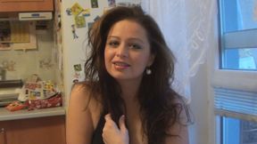 Juicy Czech Cutie flaunts gargantuan naturals, pure tit-tastic bliss