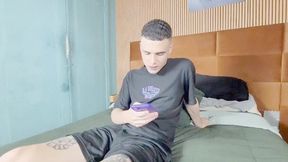 Surprising my boyfriend with a kissing orgy - By Pedrinho, Jully Hot and Lauren Young - Clip 1