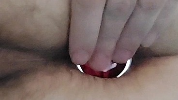 Me animando com meu plug anal.