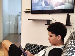 Stepbrother caught stepsister playing with virtual reality glasses and I punched my shlong in this nymphomaniac's throat.