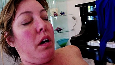 Maple Lee Eats Daisy Leon's Hairy Pussy and Ass