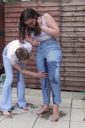 Lesbian Kissing &amp; Jeans Wetting W Rosa &amp; Carrie