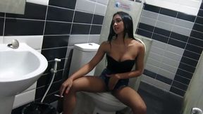 Ladyboy Beauty Smoking and Pissing