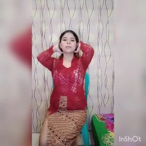 Eni Setyoningsih Kebaya Merah Indo - Amateur