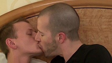 Amator video with twinks fucking bareback and breeding his friend at final