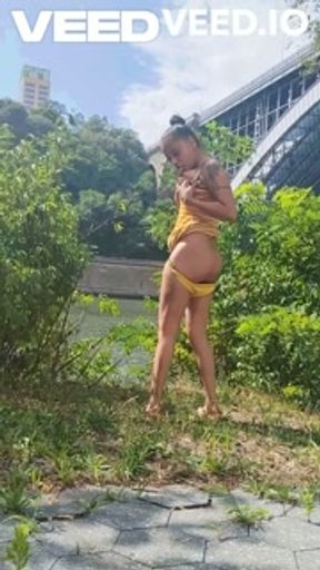 OUTSIDE PUBLIC WATER PARK SOLO FEMALE NUDE NAKED