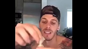 Como ponerse un condon XL