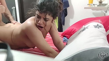 Me dejaron la casa sola con mi niñera y aproveche pa grabarnos cogiendo!
