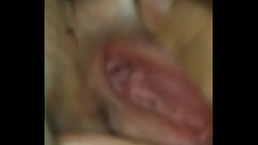 Chinesa Captive mostrando a buceta virgem