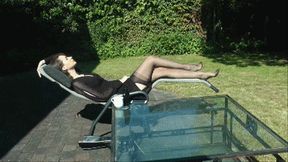 RelaxingInNylons (MP4)