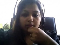 Bored Desi chubby on webcam plays with her boobie