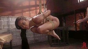 Kira Noir Bdsm