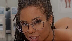 Kira Noir In Ebony Teen In Glasses Takes A Vr Facial