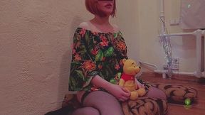 naive mature stepmom with an incredible ass secretly pleasured her stepson in the attic for two days.