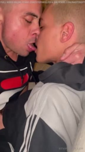 Young blonde gets dick in the middle of the night StephKiller &amp; Nastyboy, full vidéo on Onlyfans