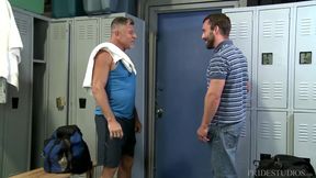 Cheating Husband Gets His Ass Ripped by Beefy Stud at the Gym