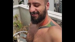 batendo uma punheta em casa de boa