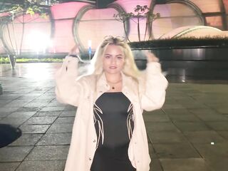 Public Anal & Let 'em Control My Svakom Jordan Toy – Squirt in Parking Lot