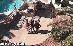 Sexy Belgian electrician is double teamed on the job