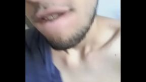 Novinho se deliciando depois do banho