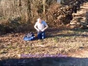 VOST engl - Mise à nu au bord de la forêt.