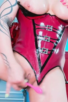 Huge Squirt ( Red Latex Corset ) HD Mp4