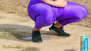 Fat brunette pe in her plum tights outdoor and make a big puddle of pee in the dust