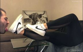 Dirty White Sneaker Worship - Valeria Night (part 2)