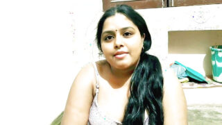 Film hardcore de casă cu o curvă indiană matură cu fund mare, primește sex anal dur