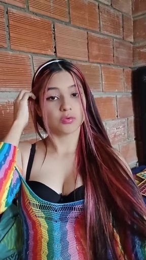 College Student Sends Video of Her New Dildo to the University Coordinator