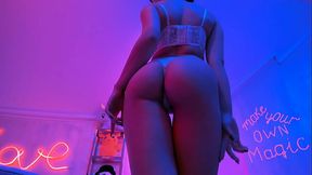 Korean babe in lingerie has the most amazing ass